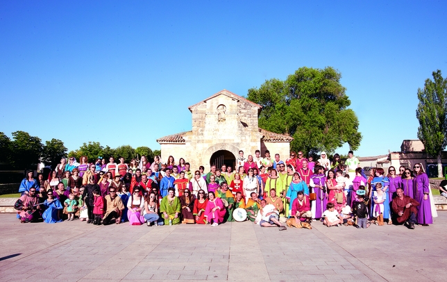 BAÑOS DE CERRATO:Un campamento, un mercado, talleres, recreación de la llegada del Rey Recesvinto a Baños de Cerrato y torneo de caballeros fueron los hitos de la Feria Visigoda San Juan de Baños, con la Basílica como marco.
  / BAÑOS DE CERRATO