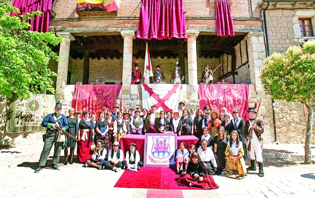 PALENZUELA: Palenzuela ha celebrado este mes por todo lo alto y con lujo de detalles los doscientos años de su primer Ayuntamiento democrático, nacido al amparo de la Constitución de Cádiz, 'la Pepa. Foto: Sara Muniosguren  / PALENZUELA