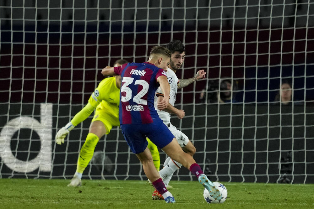 El Barça cumple con el objetivo Champions ante el Shakhtar