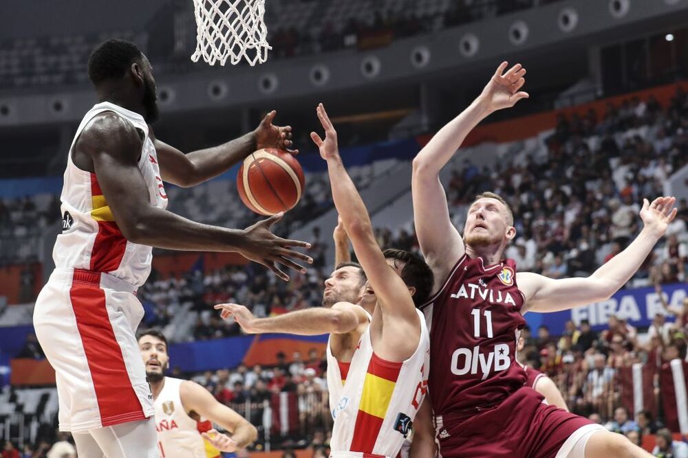 FIBA Basketball World Cup 2023 - Spain vs Latvia  / BAGUS INDAHONO