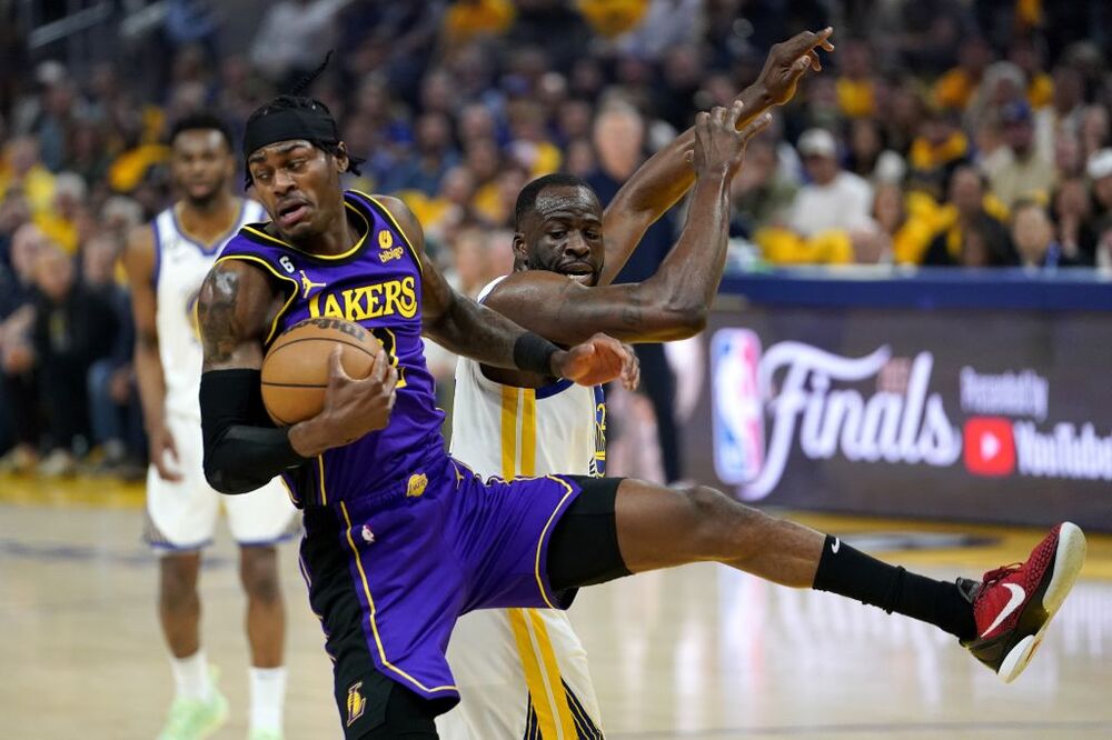 NBA Playoffs - Los Angeles Lakers at Golden State Warriors  / JOHN G. MABANGLO