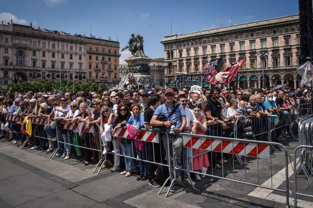 Italy bids farewell to former prime minister Silvio Berlusconi  / MATTEO CORNER