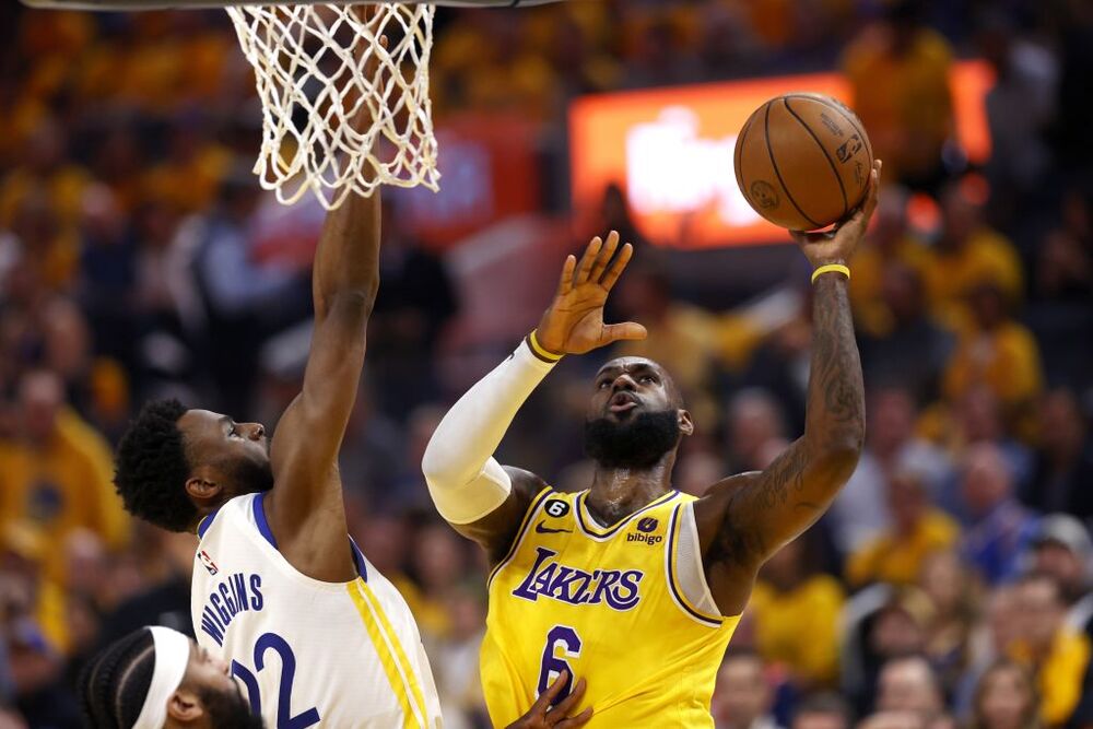 NBA Playoffs - Los Angeles Lakers at Golden State Warriors  / JOHN G. MABANGLO