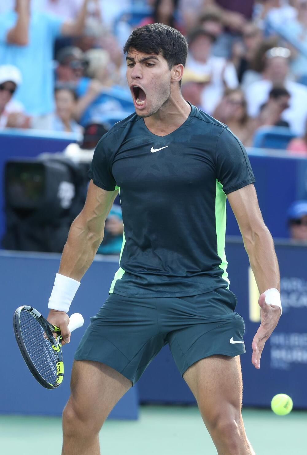 Alcaraz remonta en Cincinnati y jugará la final ante Djokovic