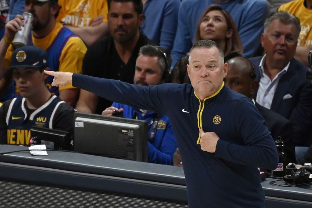 NBA Finals Game 1 - Miami Heat at Denver Nuggets  / BOB PEARSON