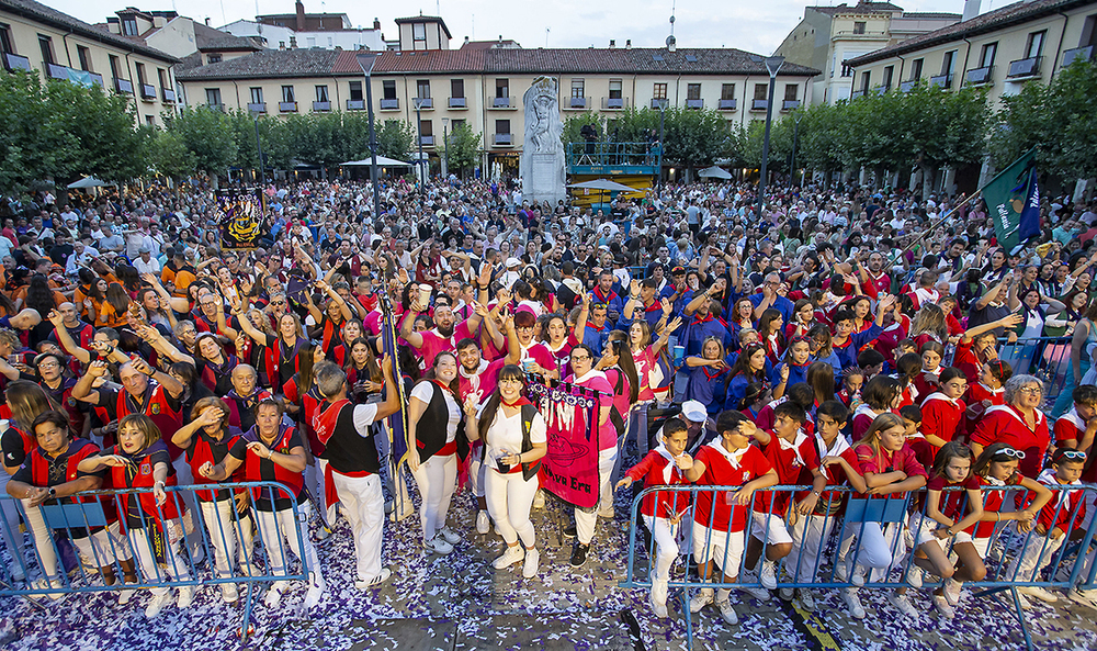 Las peñas, fieles a su patrono