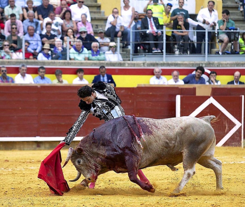 Manzanares, Roca Rey y Ginés Marín, broche de oro de la feria