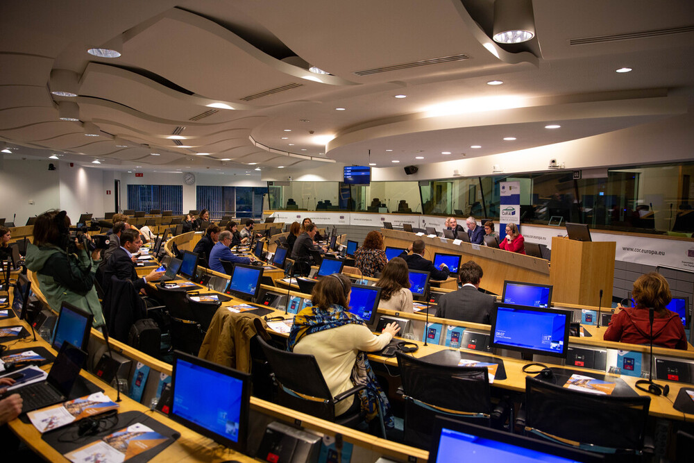 La vicepresidenta de la Junta de Castilla y León, Isabel Blanco, interviene en la reunión del Intergrupo Automovilístico del Comité Europeo de las Regiones (CoRAI).