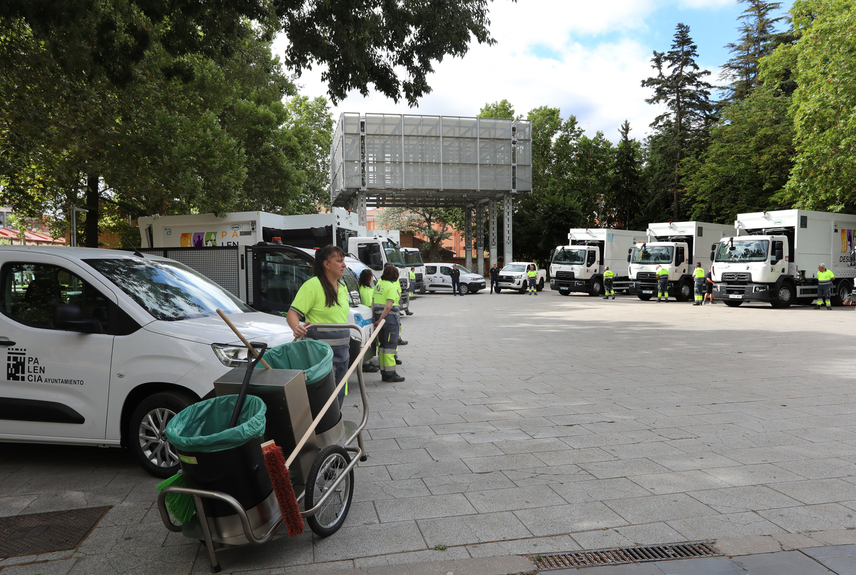 Presentación de la nueva maquinaria del servicio de limpieza  / BRÁGIMO ICAL