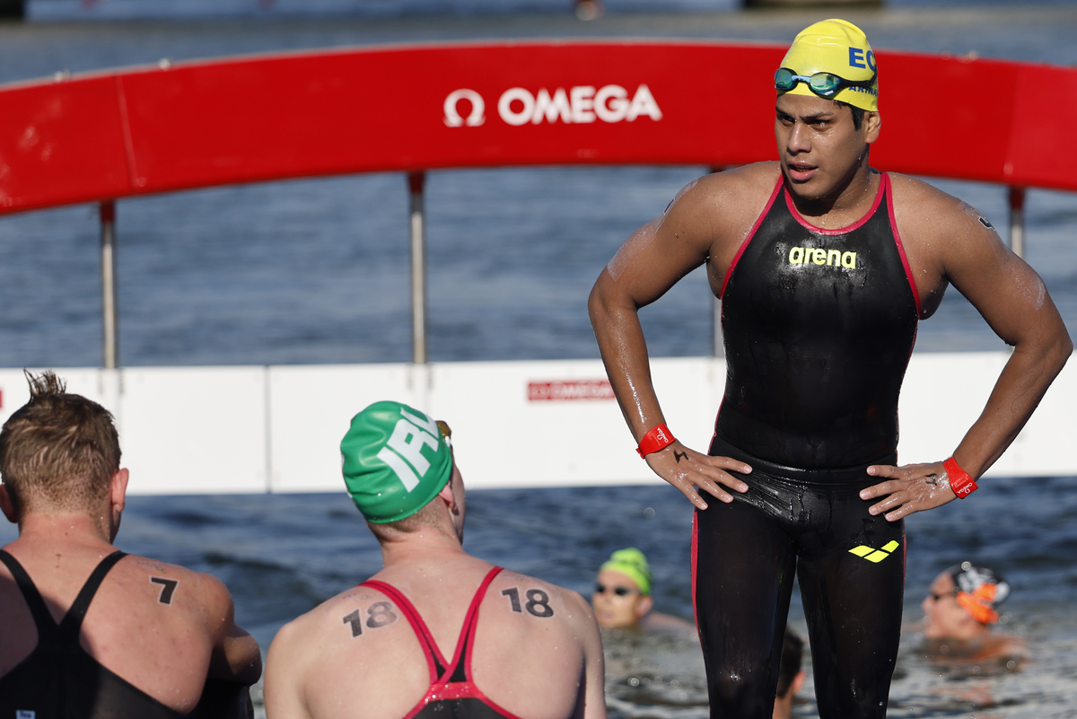 Natación - Prueba masculina de 10km en aguas abiertas