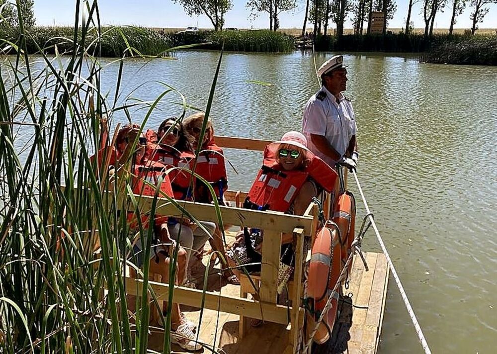 El humedal de Marcilla de Campos tras su recuperación como atractivo turístico, gracias a la colaboración de Global Nature, la Diputación y la Consejería de Medio Ambiente.