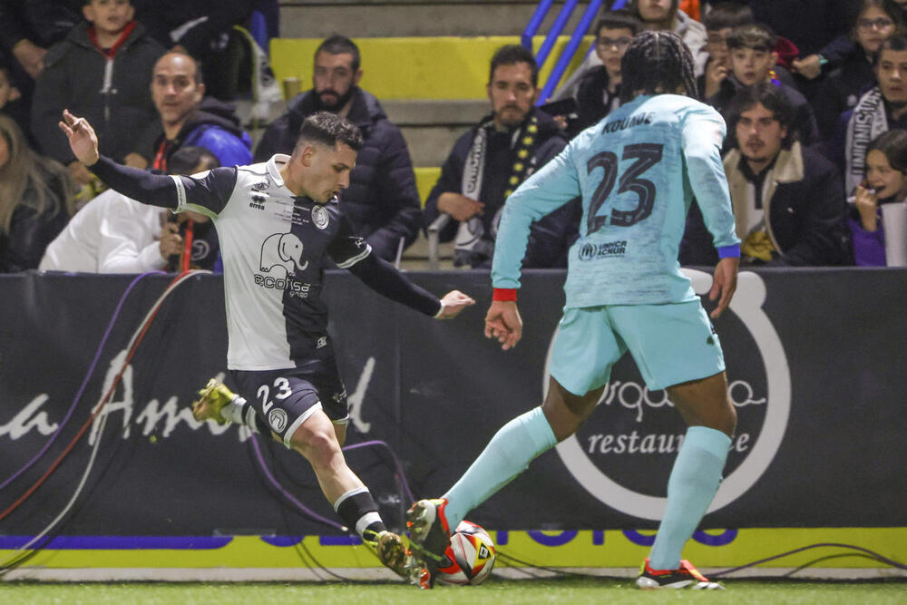 El Barça salva la Copa a chispazos