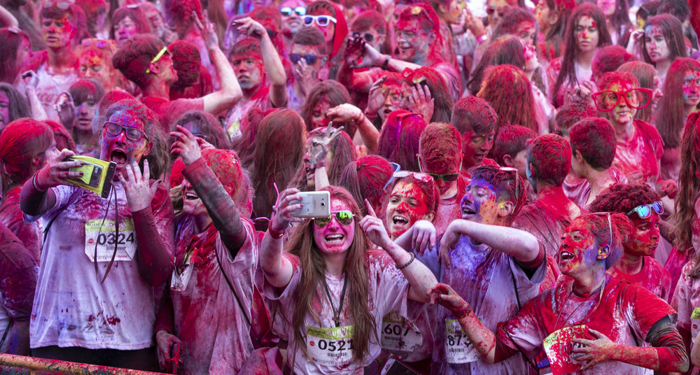 Imagen de archivo de la carrera Holi San Antolín.