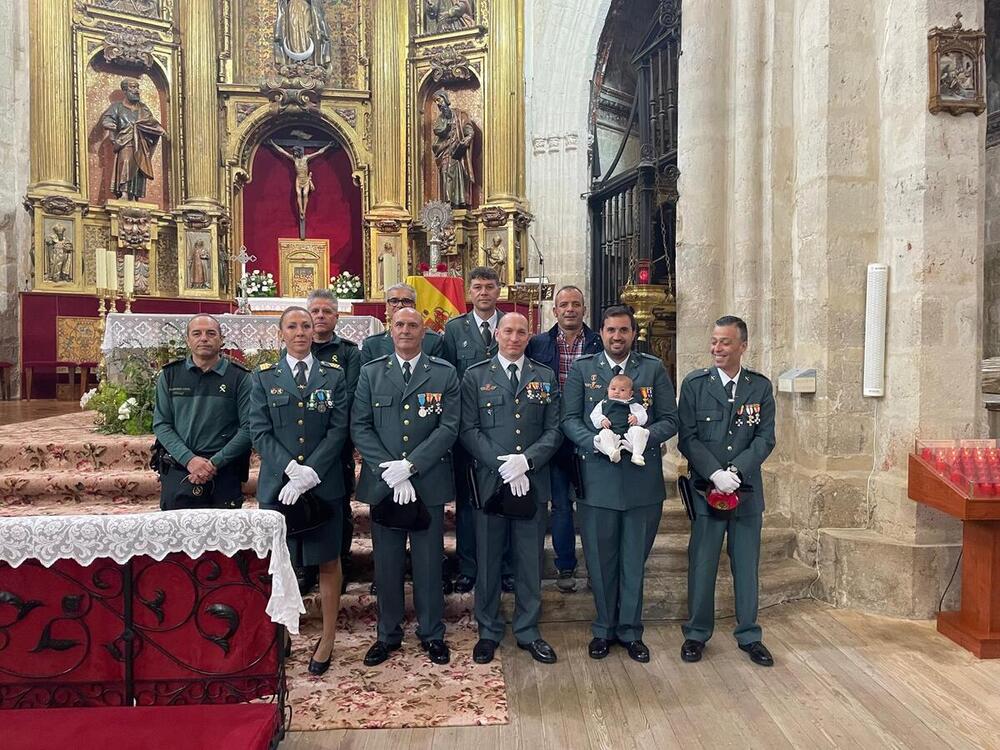 LA GUARDIA CIVIL SE VISTE DE GALA