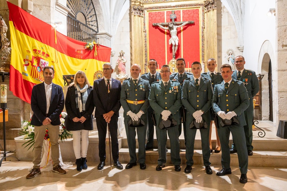 LA GUARDIA CIVIL SE VISTE DE GALA