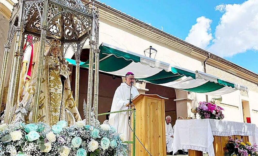 La Señora del Valle arropa con su manto la comarca