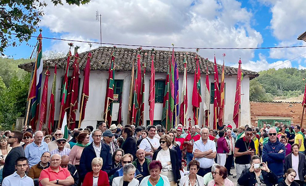 La Señora del Valle arropa con su manto la comarca