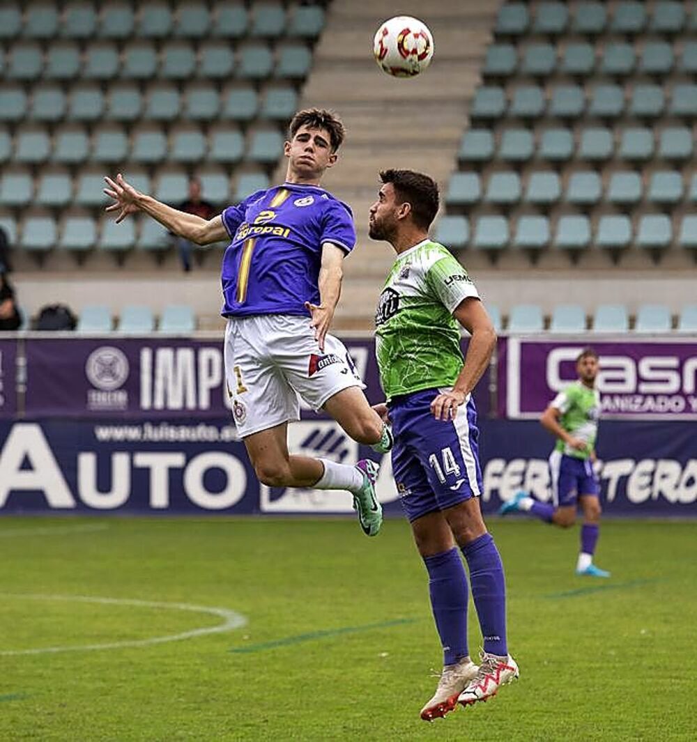 El capitalino Dani, en un salto junto al terracampino Merino, exmorado