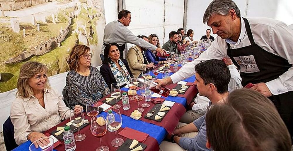 La Feria del Queso y el Vino de Baltanás revalida su tirón