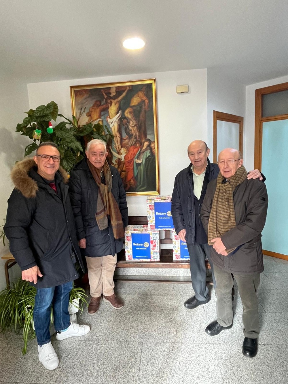 Rotary Club realiza su proyecto anual de cestas solidarias