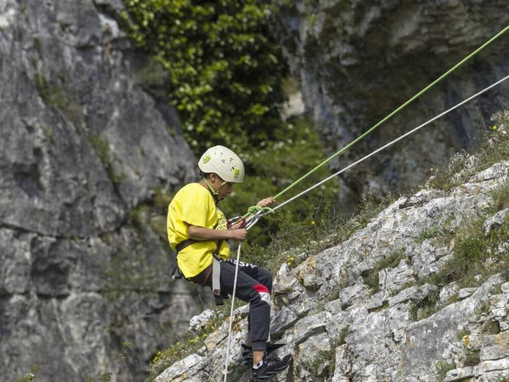 Los alumnos, durante los Encuentros Cretácicos, realizaron diversas actividades en la naturaleza. 