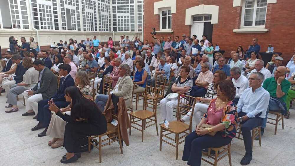 Una feria de San Antolín con las grandes figuras