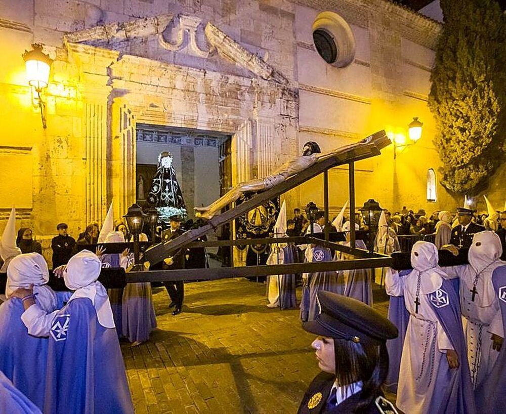 Procesión de las Cinco Llagas: presentes a los que sufren