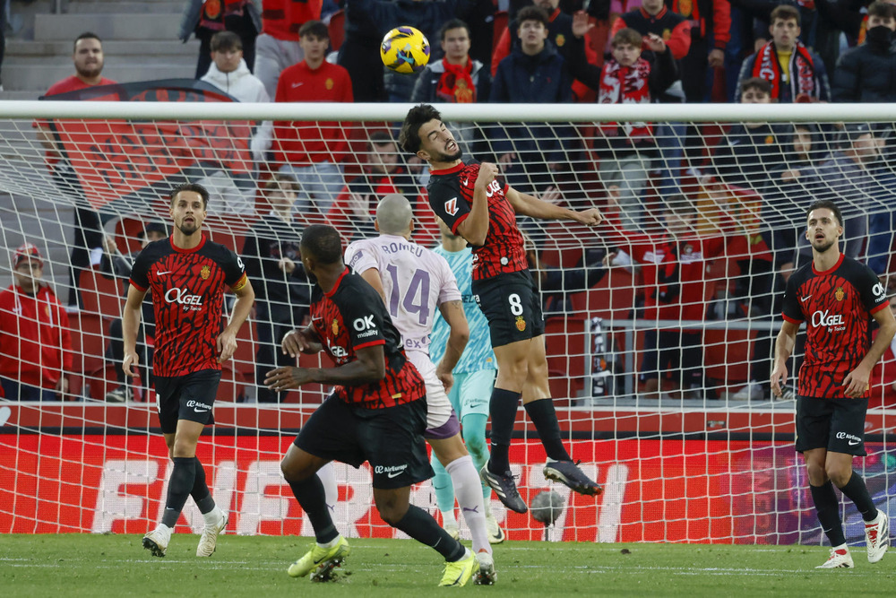 El Mallorca, con diez, tumba al Girona