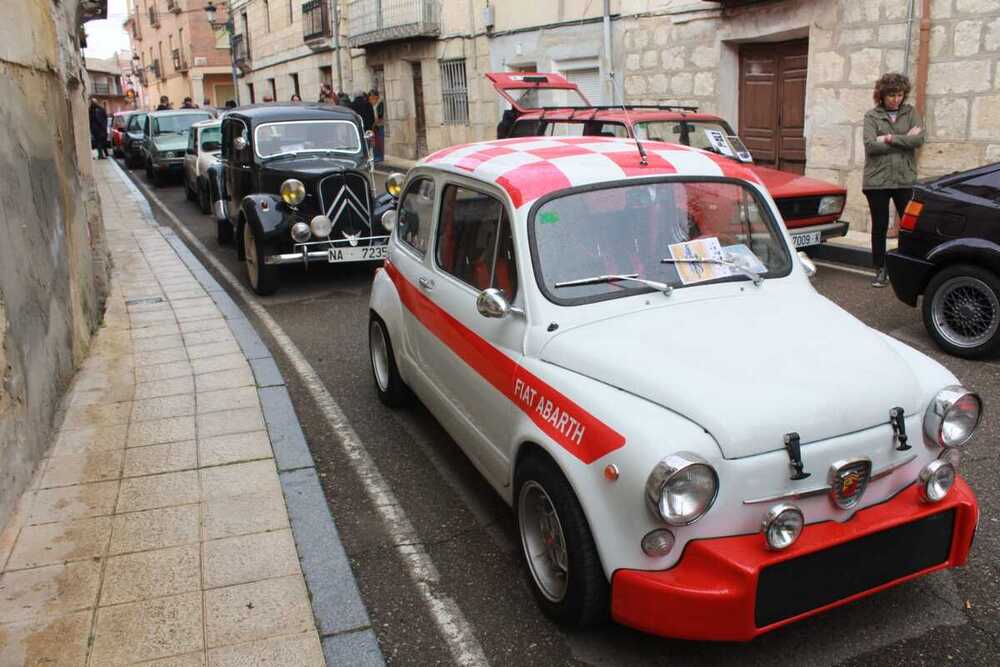 260 coches clásicos en Cevico y 4.500€ solidarios