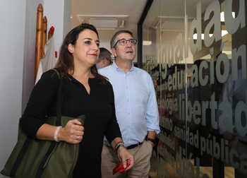 «Nadie dirá que el PSOE se maneja fuera de la ley»