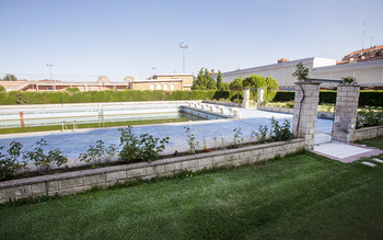 Andrés pide el arreglo de la piscina del Campo de la Juventud