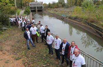 Protesta contra la paralización del Canal del Pisuerga