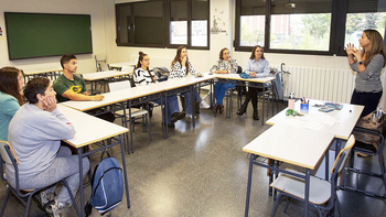 La Escuela de Idiomas se mantiene en el millar de alumnos