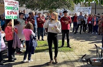 300 personas protestan en Poza contra las plantas de biogás