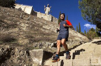 Héctor López logró en la carrera solidaria unas 3.100 firmas