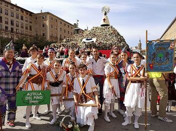 El Grupo de Danzas y Paloteo de Autilla desfilará en Zaragoza