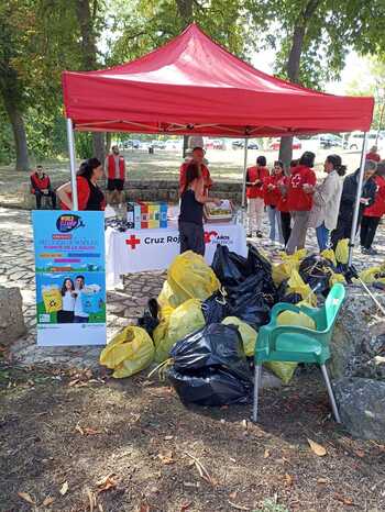 Las Huertas apoya la recogida de 182 kilos de basura