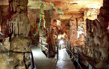 Vuelve a licitarse la iluminación de la Cueva de los Franceses