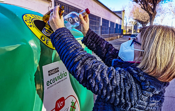 Ecovidrio usa IA para mejorar el reciclaje en 2.160 domicilios