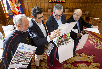 Bomberos y San Juan de Dios elaboran un calendario solidario