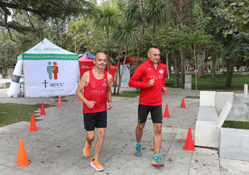 Cien horas corriendo para luchar contra el cáncer