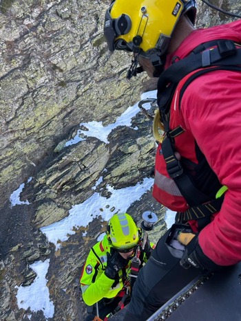 Rescatado un senderista en Fuentes Carrionas