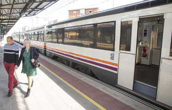 En bus entre Palencia y Venta de Baños por obras en la vía