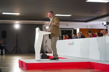 Espadas renuncia a concurrir a las primarias del PSOE andaluz