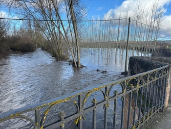 Siete ríos en alerta y 15 llamadas de emergencia al 112