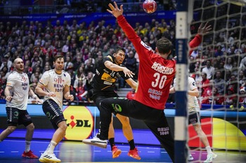 Los 'Hispanos' perdonan a Noruega y se complican el Mundial