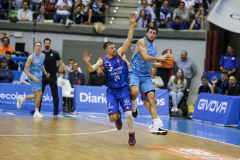 El San Pablo Burgos supera al Palencia de la 2022/23