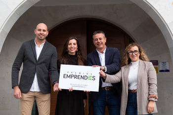 La firma palentina Vinok, finalista en los Premios Emprendes